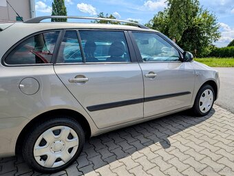 ŠKODA FABIA II COMBI 1.2TSi 77kW DSG 2012 FAMILY - 6
