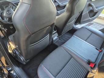 Škoda Octavia combi RS 3 - 6