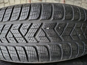 215/65/17 zimni pneu NOKIAN a PIRELLI 215/65 R17 - 6