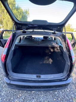 Ford Focus 2 combi 1.6 74kW - 6