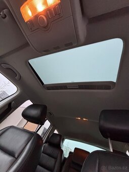 VW Touran 2010, 2.0 TDI, 103kw, 7mist. Cele v Kuzi - 6