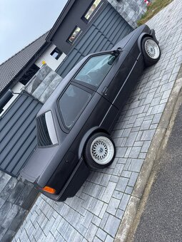 BMW e30 325i - 6