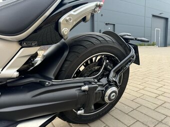 Trimph Rocket 3 GT Chrome edition - 6