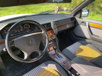 Mercedes-Benz C124 230 CE - 6