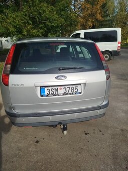 Ford Focus 1.6 - 6