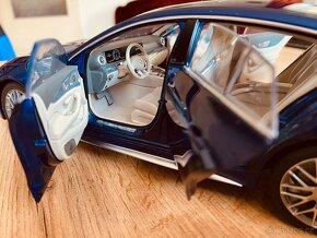 Mercedes Benz AMG GT 63 S V8 4MATIC COUPE (X290) NOREV 1:18 - 6