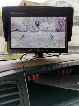 Nůžkovo teleskopická pracovní plošina - 6