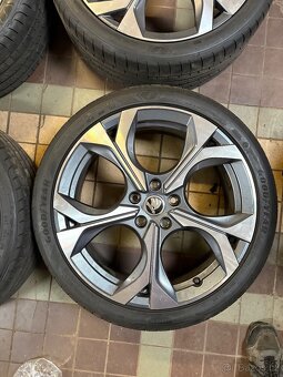Alu r19 Octavia IV 225/40/19 - 6