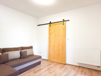 Pronájem bytu 1+kk 23 m² - 6