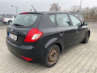 Kia Ceed 1.6 CRDI - 6