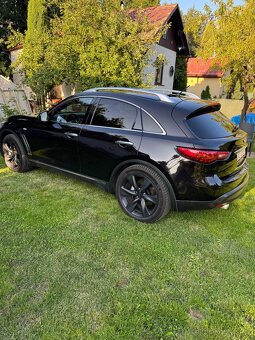 Infiniti fx30d - 6