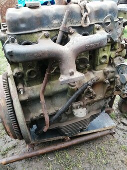 Motor perkins - 6
