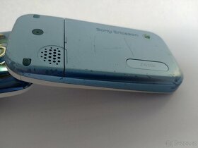 Sony Ericsson Z610i včetně nabíječky. Pro sběratele. - 6