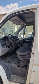 Prodáme Citroen Jumper 2.2HDI L1H1 bez STK - 6