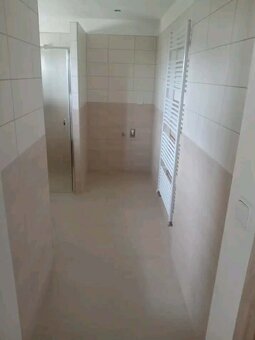 obkladač + zedník - 6