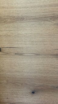 Designová skříňka - dub/černá, jako nová - 6