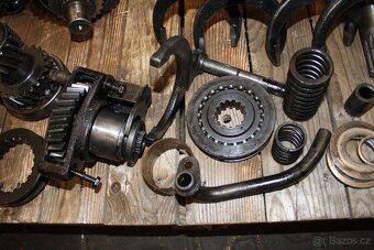 Zetor crystal převodovka obal meziskříň soukolí - 6