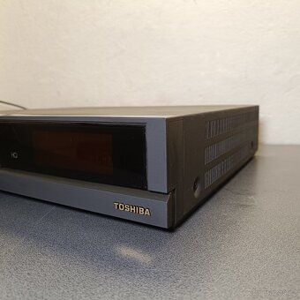 TOSHIBA V-109CZ - 6