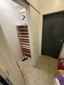 prodej stánku,cena DOHODOU.Více informací po telefonu. - 6