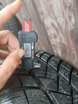 Alu kola dezent 5 ×114.3 225/60/17 Hyundai kia - 6