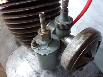ČZ 125 B,T - motor - 6