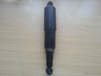 Plast a držák předního světla a zadní tlumič na Jawa 350 634 - 6