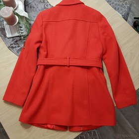 POŠTA  V CENĚ Krásný dámský kabát jasně červený velikost S-M - 6