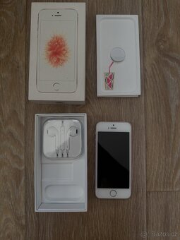 Apple iPhone SE 1. Generace 32GB - 6