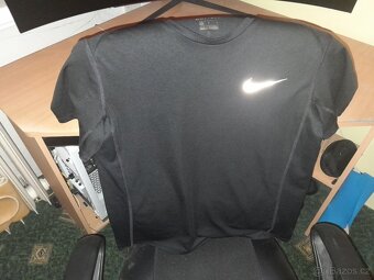 NIKE TRIČKO TRIKO ČERNÉ DRI-FIT IHNED K PRODEJI - 6