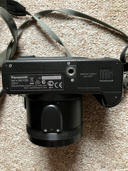 Fotoaparát Panasonic Lumix DCM-FZ20-K, vč.brašny - 6