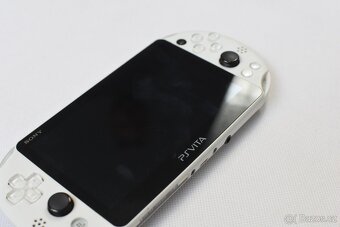 Sony PlayStation Vita Glacier White PCH-2000 - 6