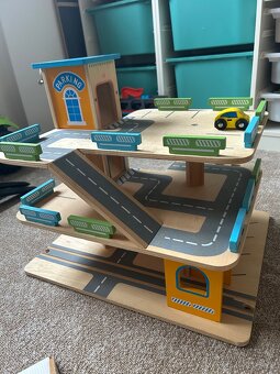 Učící věž + dřevěné parkoviště - 6