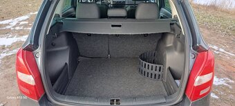 Škoda Fabia 2010 1.2 . - 6