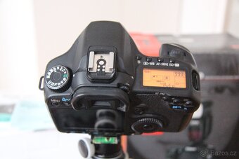 Canon EOS 40D tělo. - 6