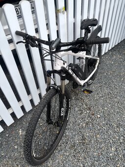 Apache Yamka E3 - elektrokolo - 6