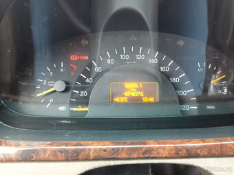 Mercedes Viano/Vito W639 díly - 6