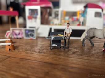 Schleich přepravník koní a další koně a doplňky - 6
