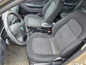 Skoda Fabia 2.0MPI - 6