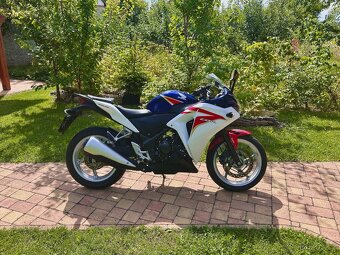 Honda CBR 250R - 6