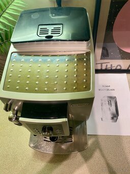 Kávovar Delonghi Magnifica ECAM - 6