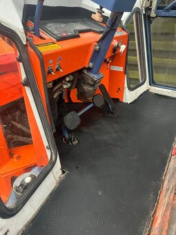 Kubota R410 mini nakladač - 6