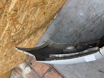 Predni naraznik Vw Golf 6 5-dverak stribrny - 6