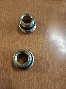 Rohový termostatická ventil antracit Ferro - 6