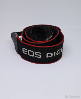 Canon EOS 700D + Canon EF 18-135 mm a Tamrot AF 70-300 Di - 6