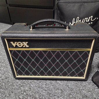 Bass kytara Washburn - 6