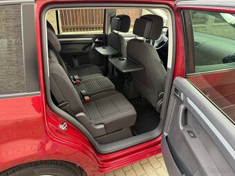 VW Touran II, rok 2015, benzín, 142.855 km, nová STK - 6