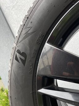 Originál Škoda 215/55 R17 - 6