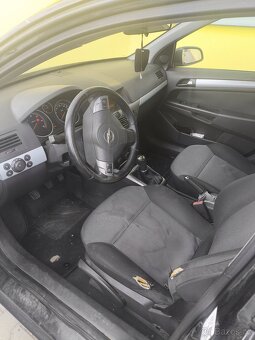 Opel Astra H 1.7 CDTI 2004 - 6
