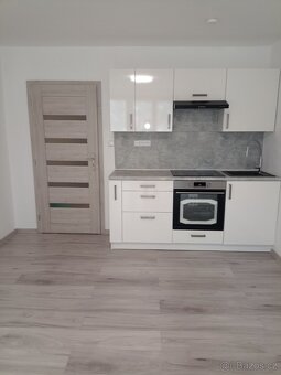 Pronájem bytu 1+kk,v Ostravě Zabrehu - 6