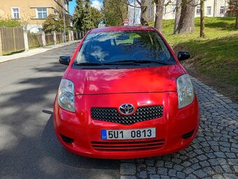 Toyota Yaris  1.3i - 6